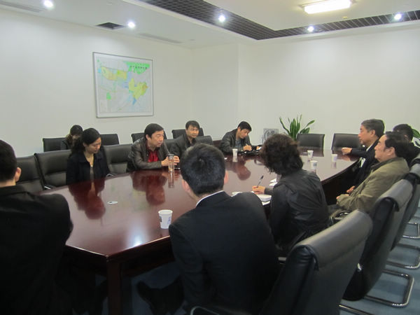徽商创投四大股东代表实地考察马府西街地块(图2)