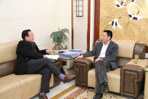 陈广川会长听取江苏省安徽商会秘书处工作汇报(图1) 陈广川会长听取江苏省安徽商会秘书处工作汇报(图1)