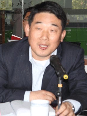 万成兴(图1) 万成兴(图1)