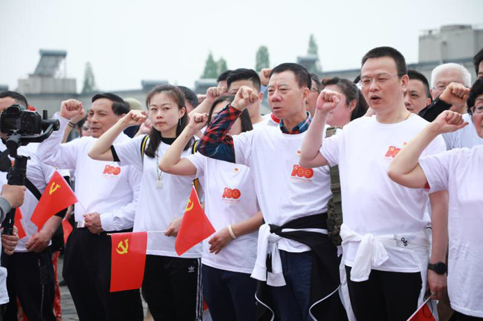 “重温解放史 健行胜利路”——南京百家商会迎接建党100周年开展(图6)